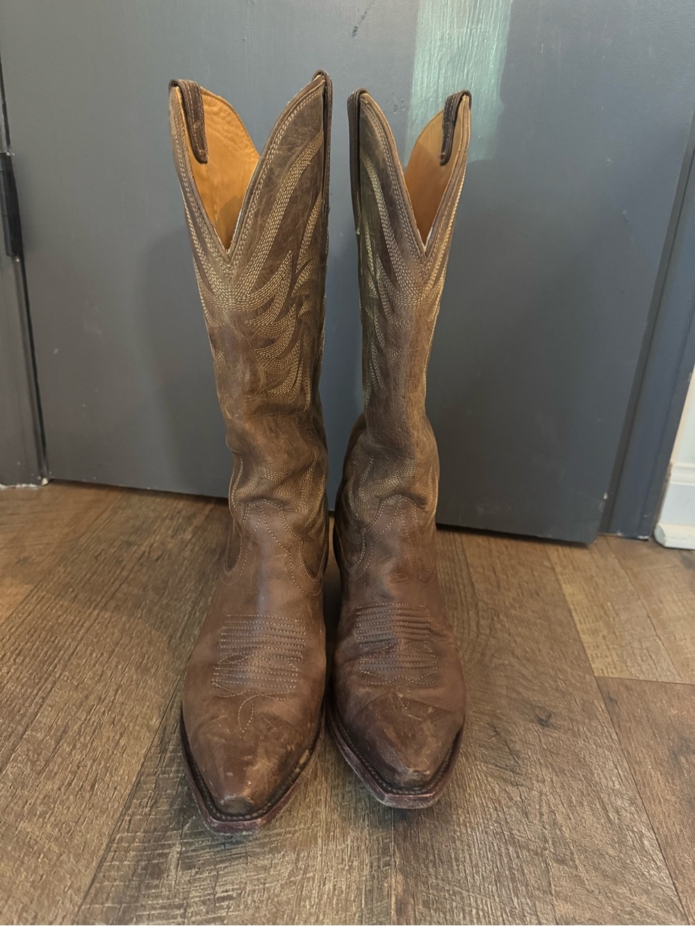 Tecovas “Annie” women’s cowgirl boots - size 9 -